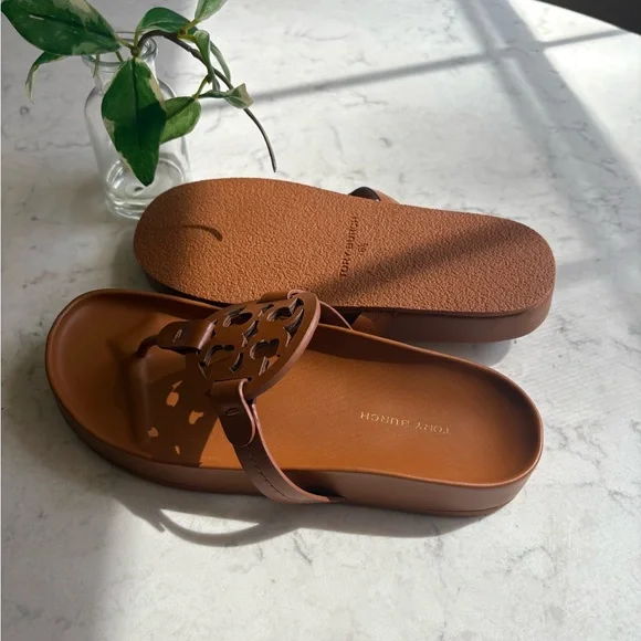 Tory Burch Thong Sandal 6.5 Brand NEW - Picture 3 of 10